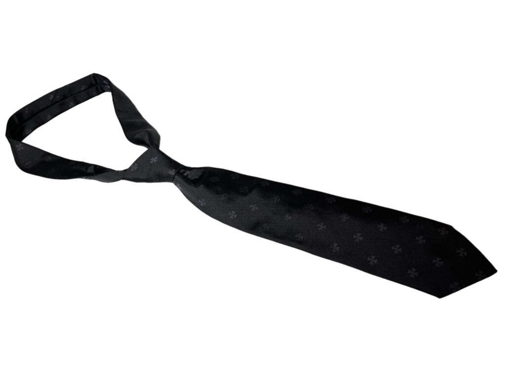 Sidenslips i svart med invävda grå frimurarkors Svenska Frimurare